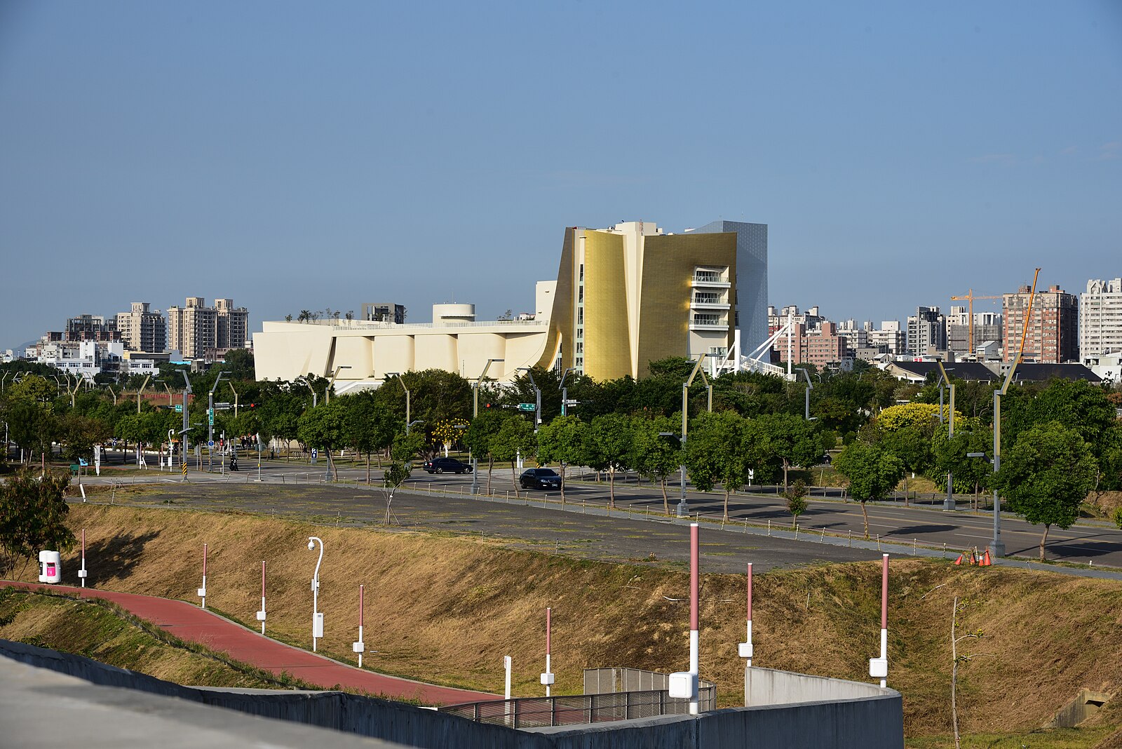 Kind of like Florida. Hot, and big wide roads.