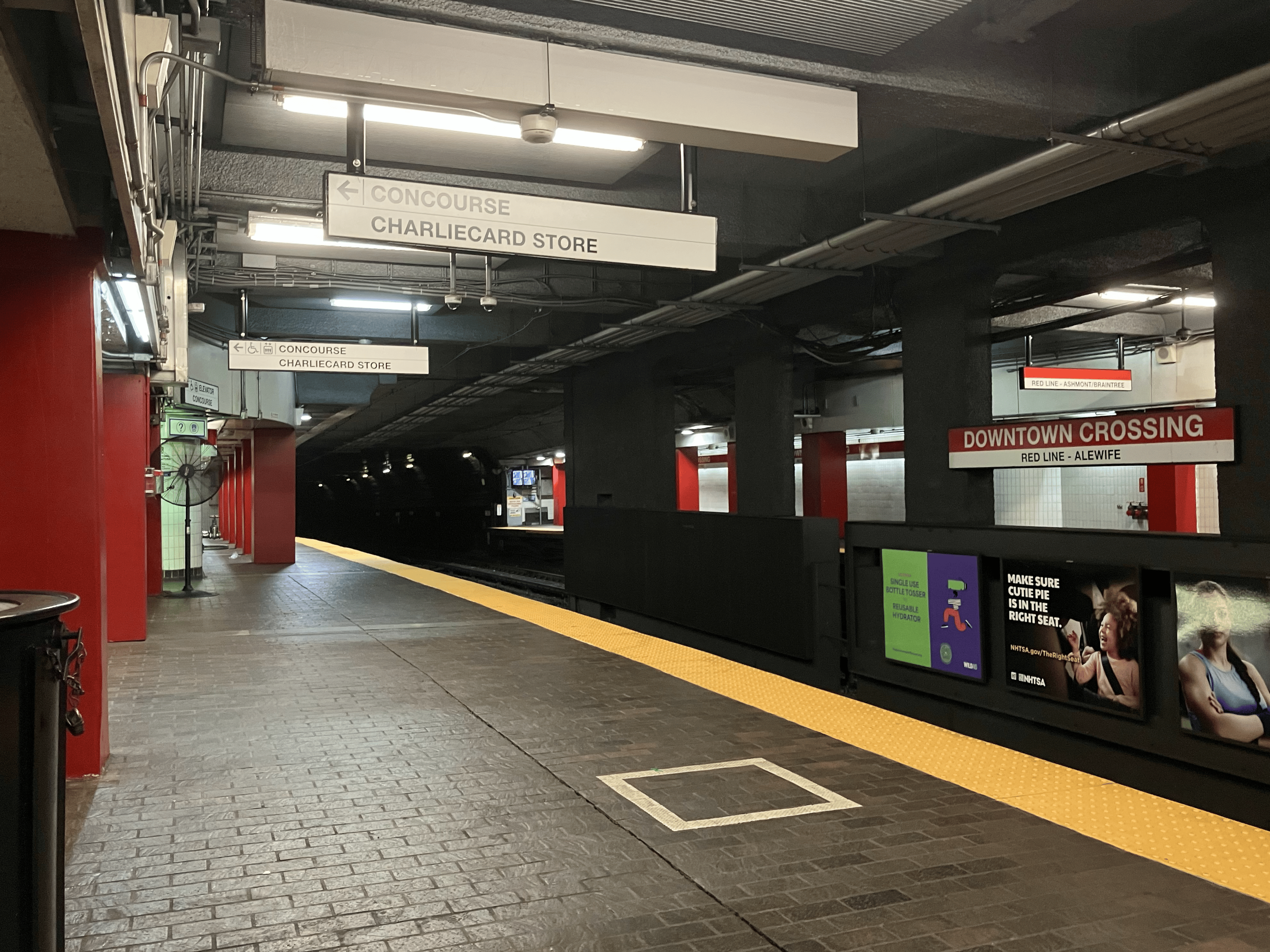 The venerable Red Line.